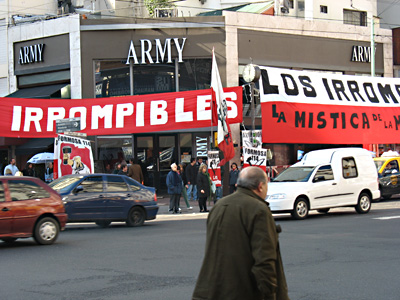 http://www.izquierda.info/noticias/argentina/eleccionesportenas/IRROMPIBLES.jpg